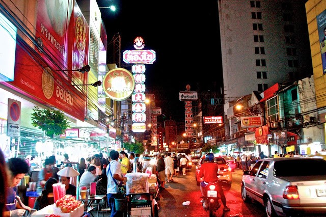 STREET FOOD IN BANGKOK