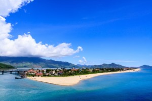 Lang Co Beach