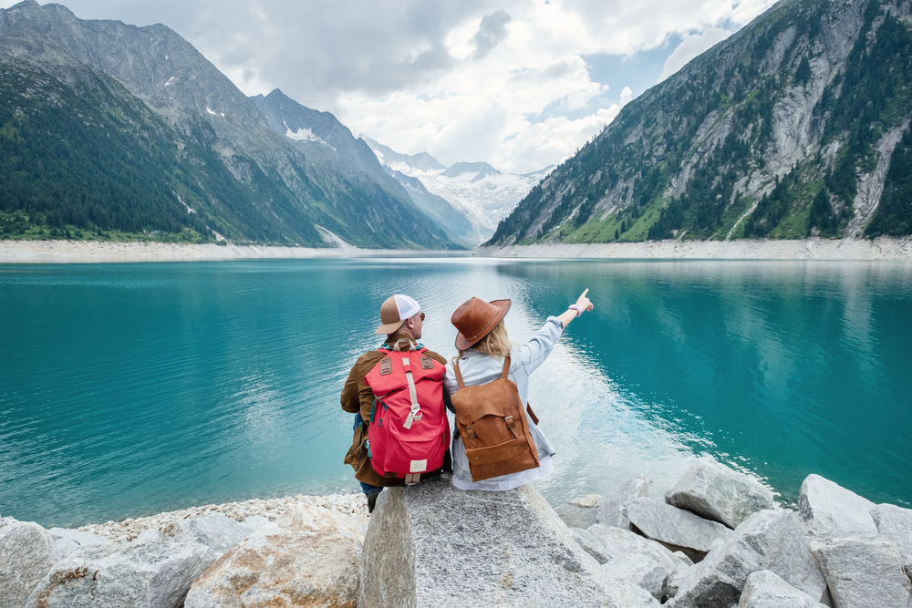 Travel Community for Travelers- Travelling Tips for The Beginners