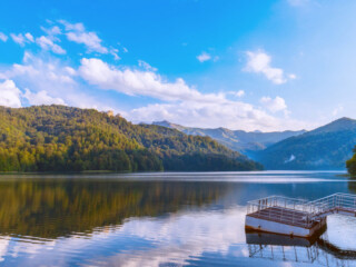 Goygol Lake-04