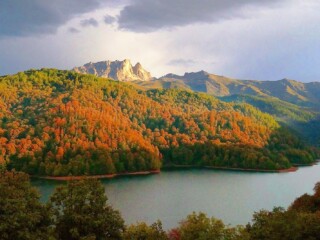 Goygol Lake-05